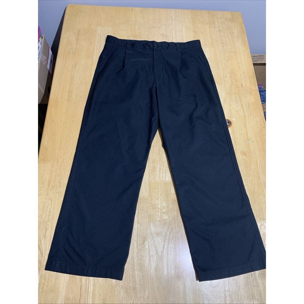 Under Armour Men's Size 36 x 26 Black Pocketed Pleated Straight Performance Pant